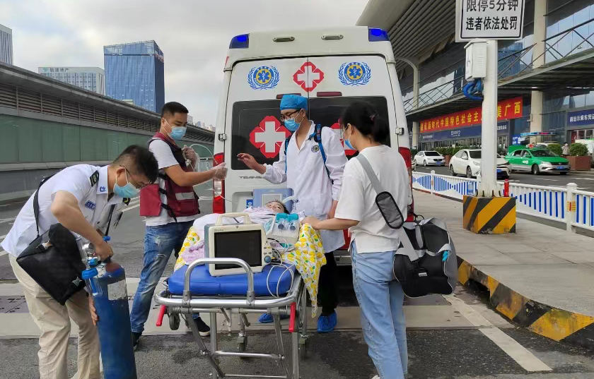 平原县救护车出租公司