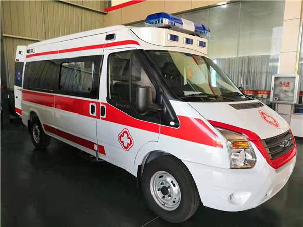 平原县福特V362救护车